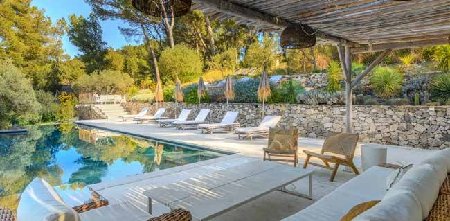 Ensuès-la-Redonne Villa contemporaine avec vue mer panoramique.